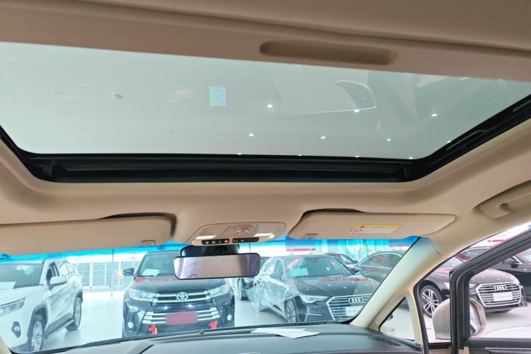 Used Buick GL8 2023 ES Lu Zun Deluxe Model
