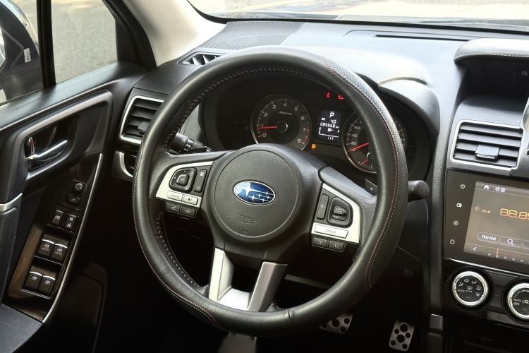 Used Subaru Forester 2016 2.0i Fashion Navigation Edition
