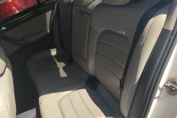 Used Volkswagen Santana 2013 1.6L Automatic Luxury Edition Left Rear Seat