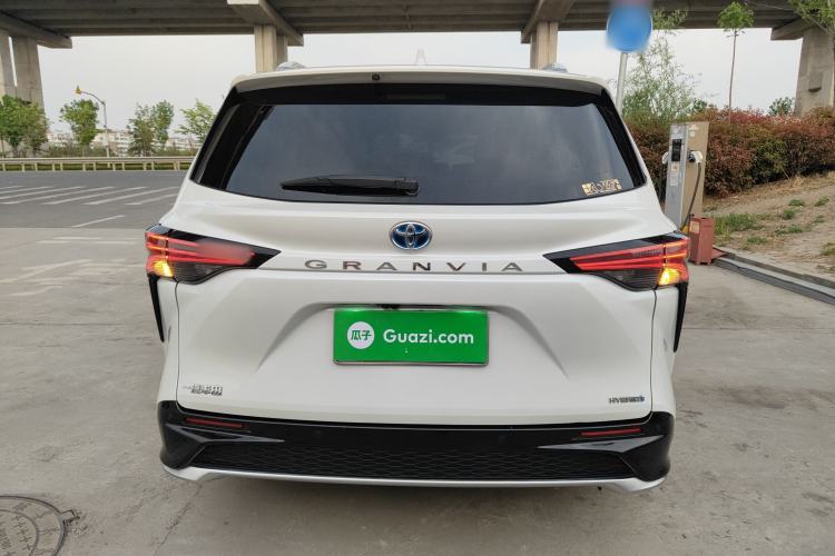 Used Toyota Granvia 2022 2.5L Hybrid Flagship Edition Rear