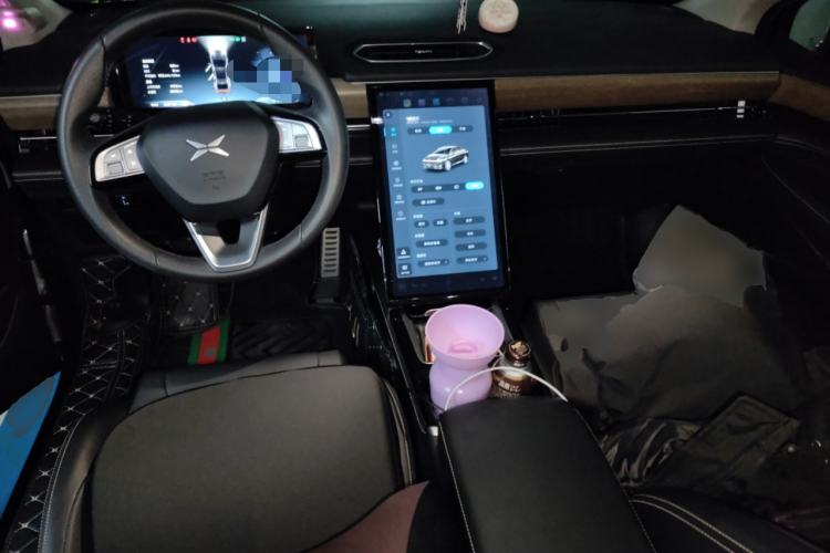 Used XPeng P5 2022 550E Center Console