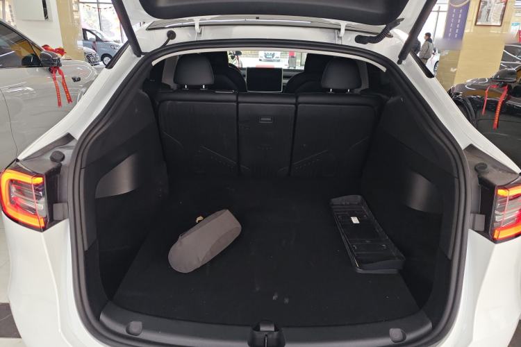 Used Tesla Model Y 2024 Rear-Wheel-Drive Version