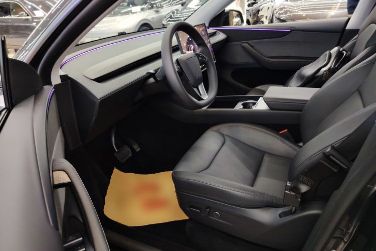 Used Tesla Model Y 2025 Rear-Wheel-Drive Version
