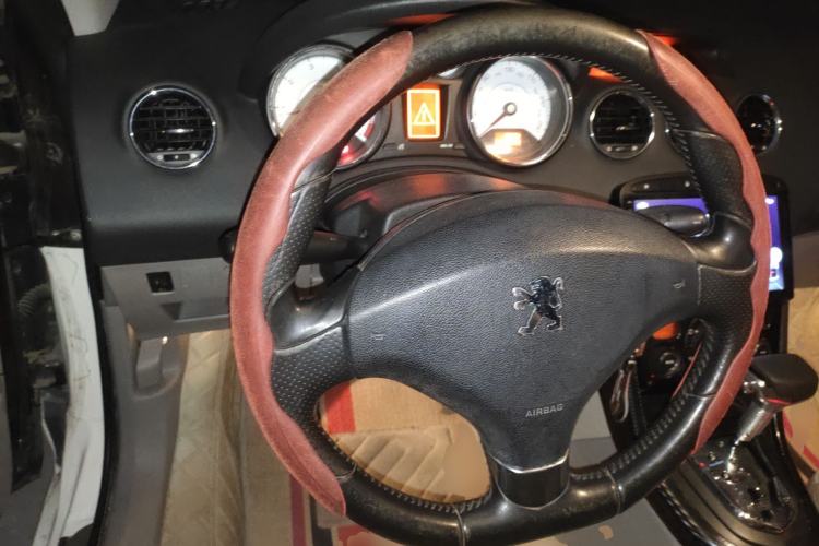 Used Peugeot 308 2012 1.6T CC Fashion Edition
