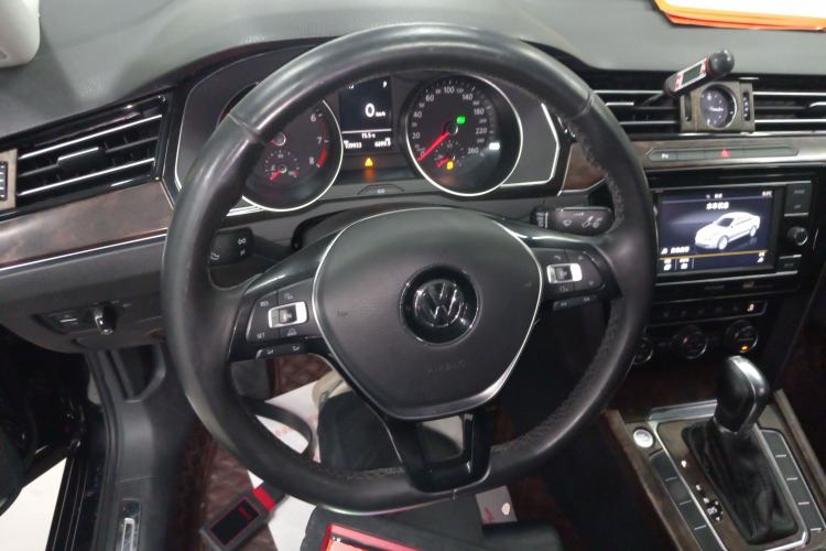 Used Volkswagen Magotan 2018 Facelift 330TSI DSG Luxury Model