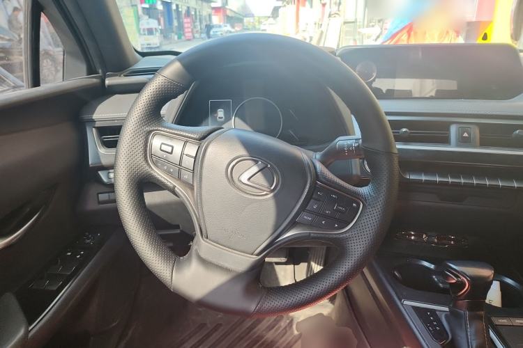 Used Lexus UX 2020 260h Explore & Adventure Edition
