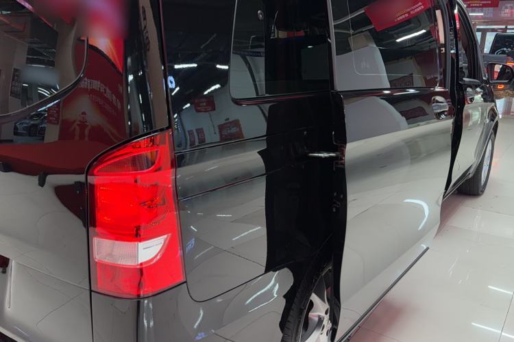 Used Mercedes-Benz Vito 2018 2.0T Elite Version 7 Seats China VI Emission Standard Exterior 7