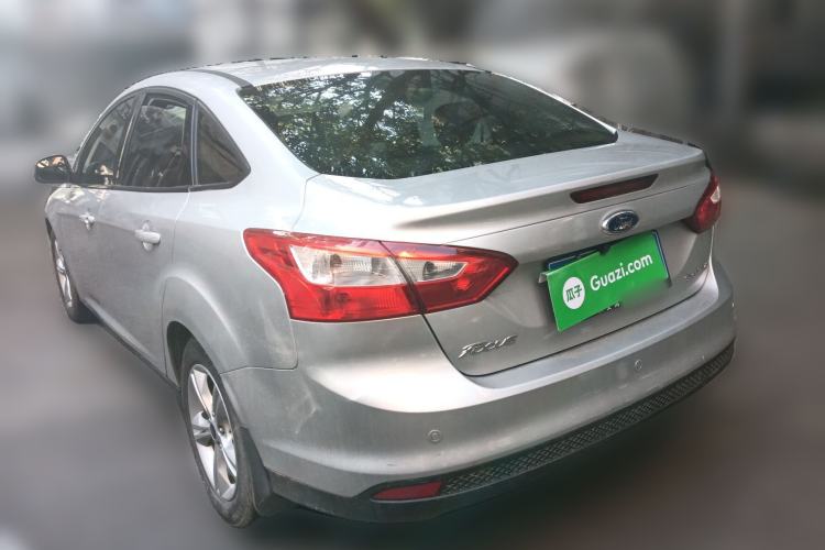 Used Ford Focus 2012 Sedan 1.6L Automatic Fashion Edition
