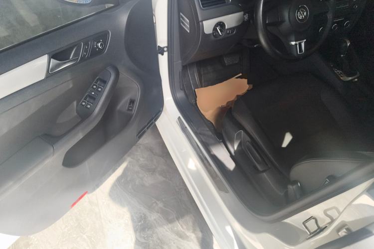 Used Volkswagen Sagitar 2014 Revised Version 1.6L Automatic Comfort Edition