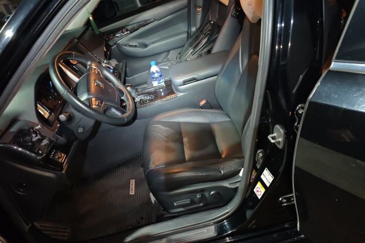 Used Toyota Crown 2015 2.0T Luxury Edition