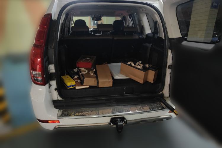 Used Haval H9 2017 2.0T Gasoline 4x4 Luxury 7-Seater
