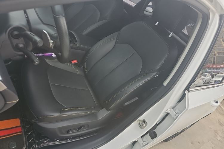 Used Roewe i6 MAX 2020 300TGI Automatic "Swell Cool Smart Drive" Edition Left Front Seat