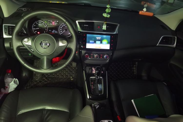 Used Nissan Sylphy 2019 1.6XV CVT Smart Connect Luxury Edition China V Standard Center Console