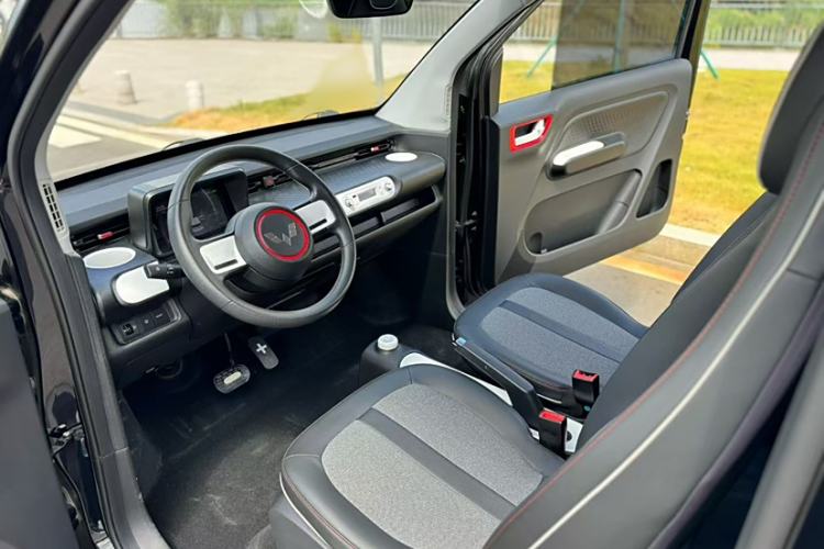 Used Wuling Hongguang MINIEV 2022 GAMEBOY 200km Gaming Edition with Lithium Iron Phosphate