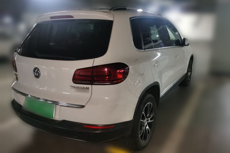 Used Volkswagen Tiguan 2016 300TSI Automatic Two-Wheel Drive Luxury Edition Rear Right 45 Deg