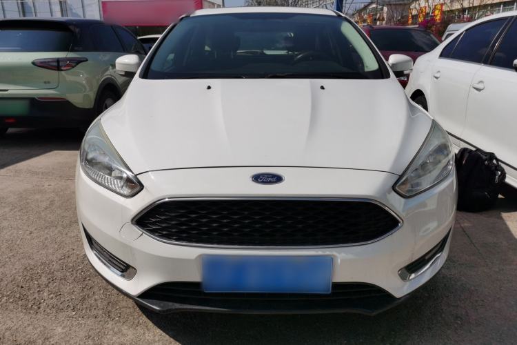 Used Ford Focus 2017 Hatchback EcoBoost 125 Manual – Ultra-Performance Style SmartDrive Edition