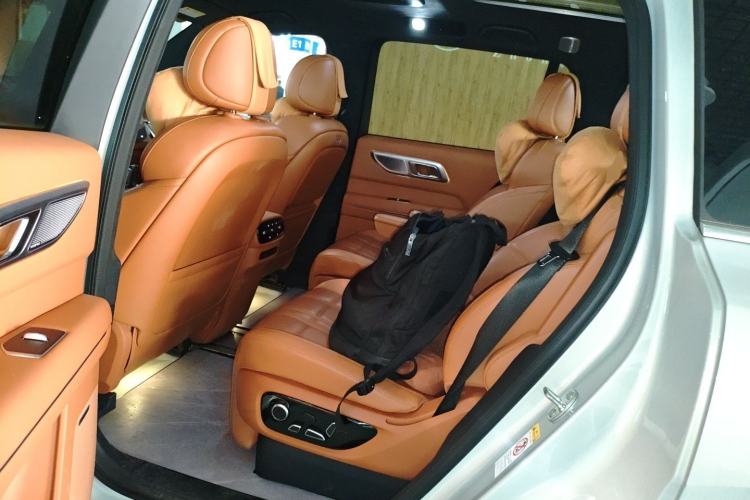 Used Deepal S09 2025 Four-Wheel Drive Ultra+ Custom Edition
