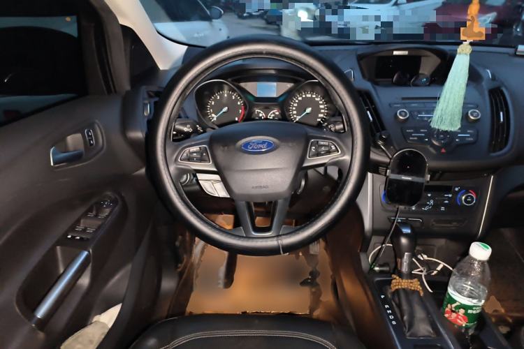 Used Ford Kuga 2017 EcoBoost 180 Two-Wheel-Drive Platinum Edition
