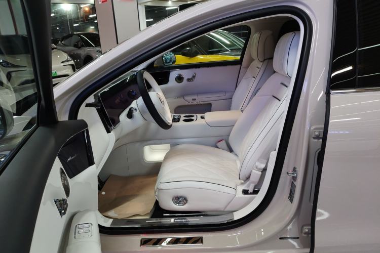 Used Hima S800 2025 Model, Range-Extended Starlight Executive Edition, 4 Seats