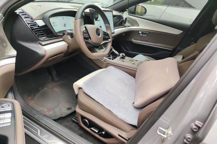 Used BYD Han 2025 DM-i Smart Drive 125KM Prestige Model Left Front Seat