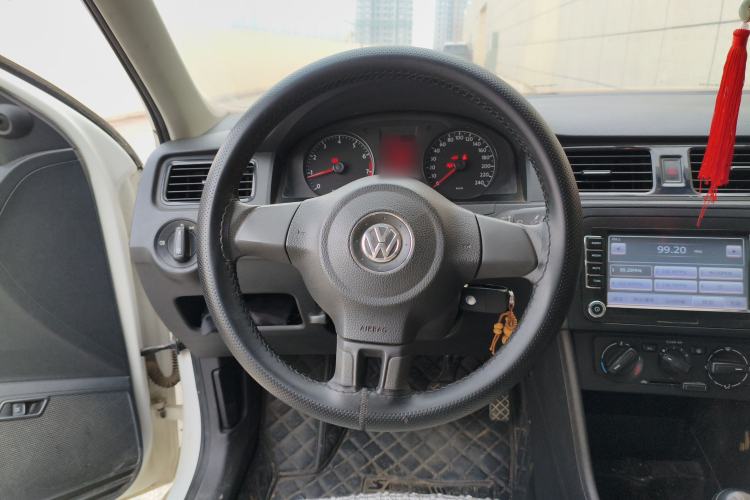 Used Volkswagen Santana 2015 1.6L Manual Fashion Edition Steering Wheel