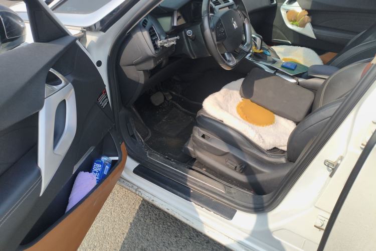 Used DS 5 2015 1.6T Luxury Edition THP160 Driver Seat