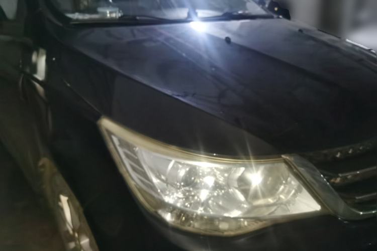 Used Baojun 730 2014 1.5L manual Comfort version 7 seats