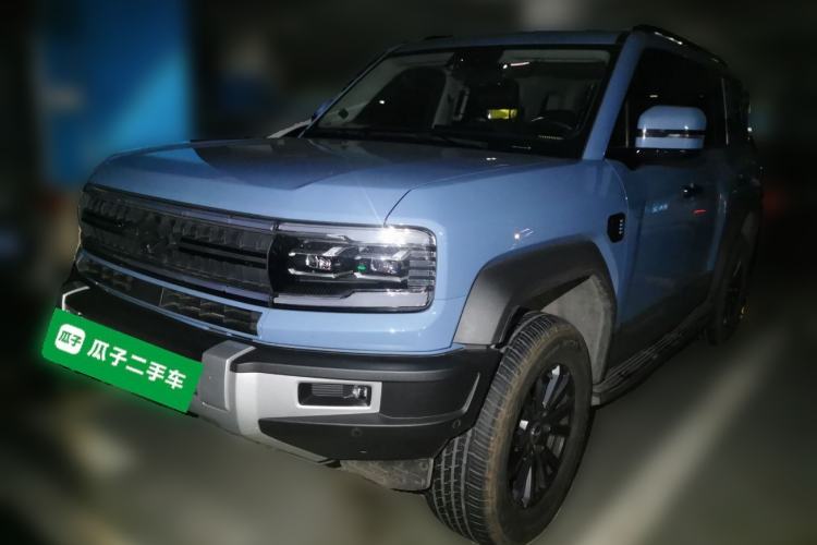 Used Formula Leopard 5 2023 Explore Edition