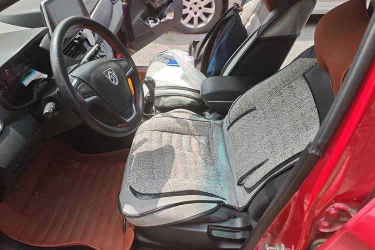 Used Baojun 310 2016 1.2L manual Comfort trim level

