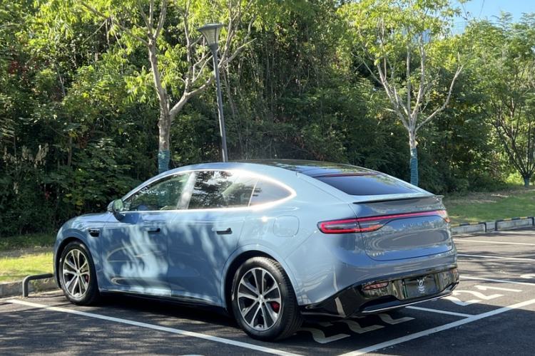 Used Hima Luxeed R7 2024 All-Electric 736 km Ultra
