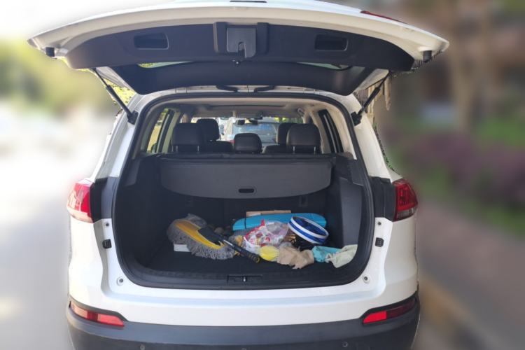 Used Zotye Domy X5 2017 Platinum Edition 1.5T Manual Luxury Model Trunk