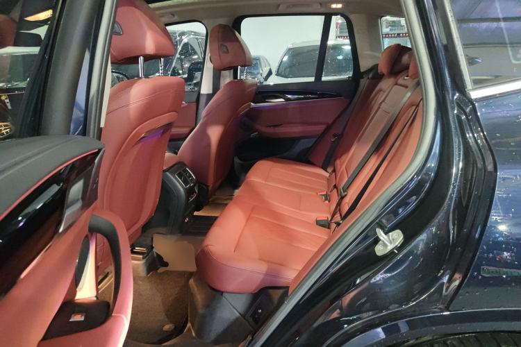 Used BMW X3 2022 Restyled xDrive25i M Sport Package Left Front Seat