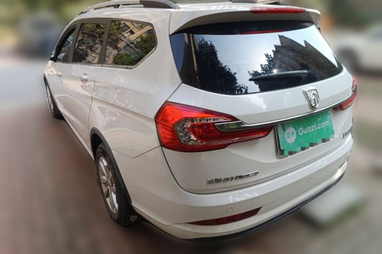 Used Baojun 310W 2017 1.5L Manual Fashion Model China V