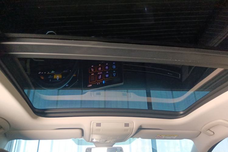 Used Volkswagen Sagitar 2025 Revised 300TSI DSG Excellence Edition Headliner