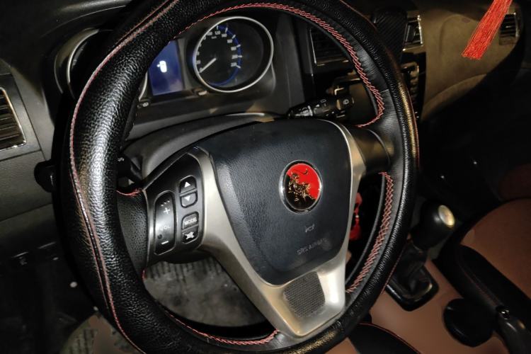 Used FORTHING Joyear X5 2015 1.6L Manual Luxury Model Steering Wheel