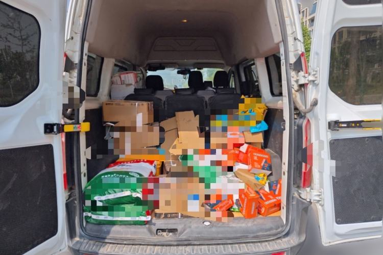 Used Ford Transit 2017 2.0T Diesel Multi-Function Commercial Vehicle Short Wheelbase Mid-Roof China V Standard