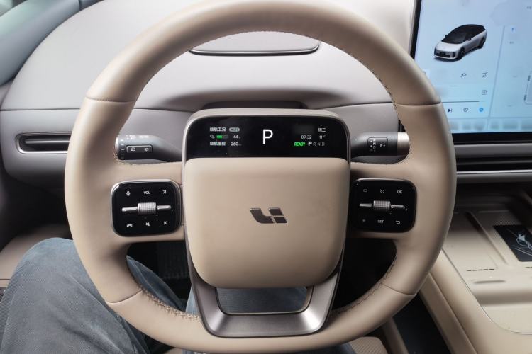 Used Li Auto Li Auto i6 2025 Model Two-Wheel-Drive Standard Type