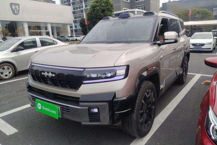 Used Formula Leopard 8 2025 Smart & Brave Flagship Edition 7 Seats