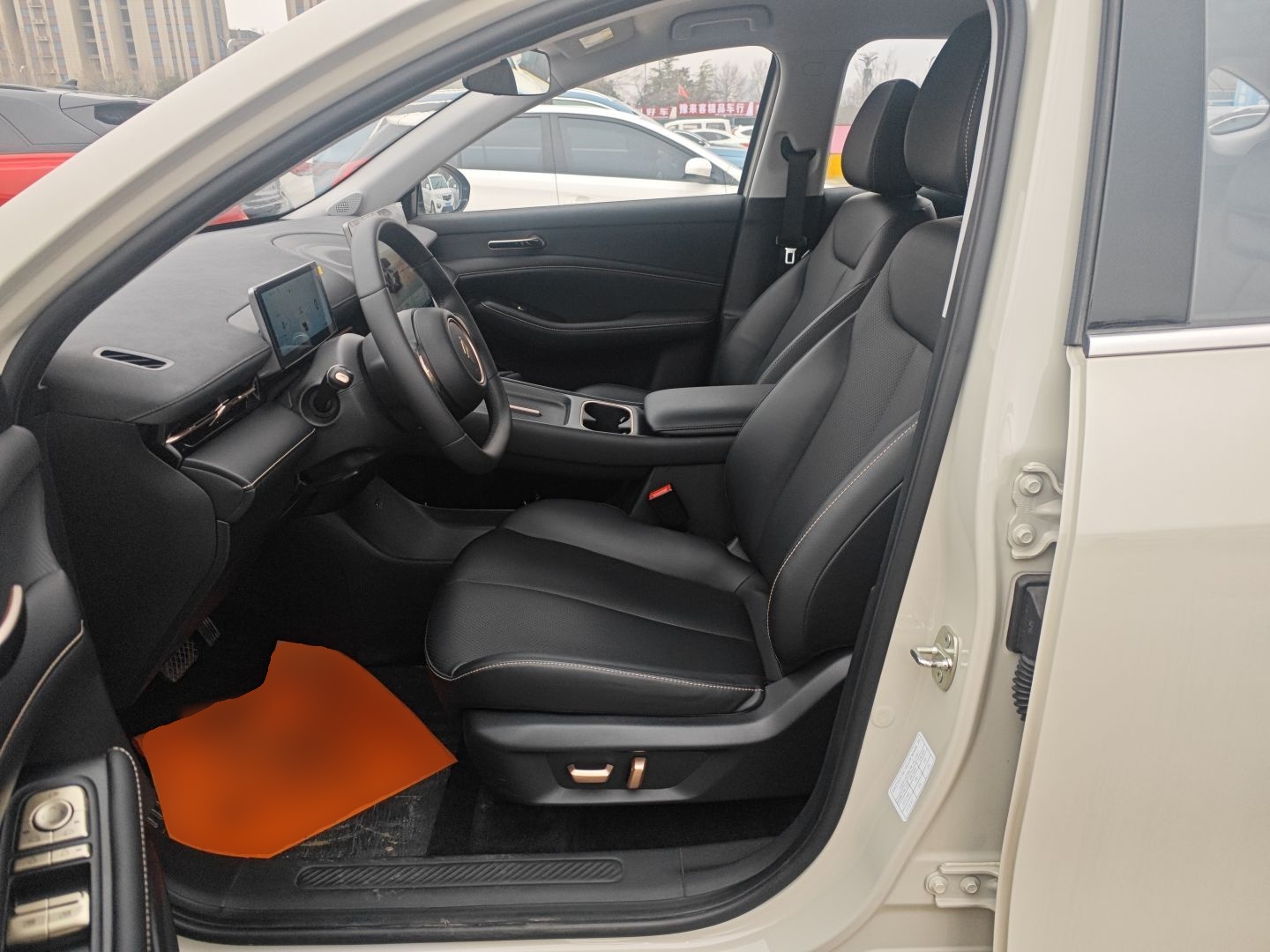 Переднее сиденье в автомобиле