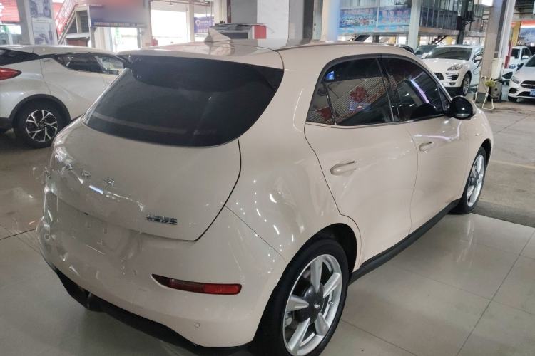 Used ORA Good Cat 2023 401 km Standard Range Luxury Version Lithium Iron Phosphate Rear Right 45 Deg