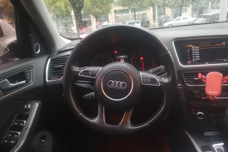 Used Audi Q5 2013 40 TFSI Comfort Edition Steering Wheel