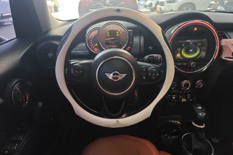 Used MINI 2016 1.5T COOPER Five-Door Edition
