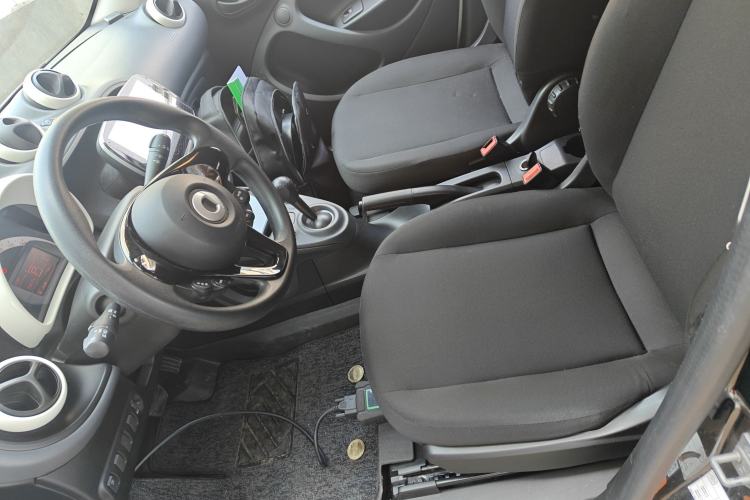 Used smart forfour 2016 1.0L 52 kW Dynamic Edition Left Front Seat