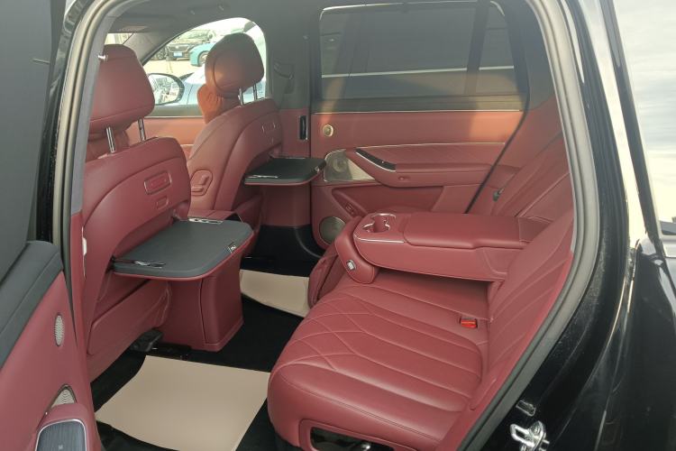 Used Hima AITO M8 2025 Extended-Range Ultra Version 53.4 kWh 5-Seater Edition Left Rear Seat