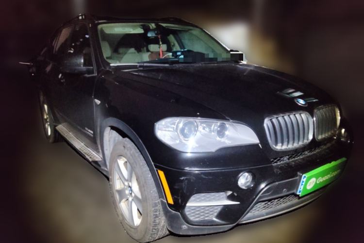 Used BMW X5 2011 xDrive35i Leading Model Front Right 45 Deg