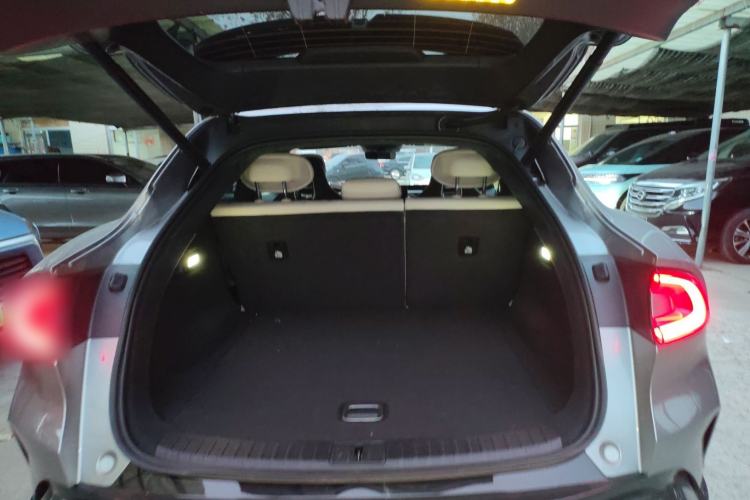 Used Xiaomi Auto YU7 2025 Ultra-Long Range High-Performance All-Wheel-Drive Max Edition
