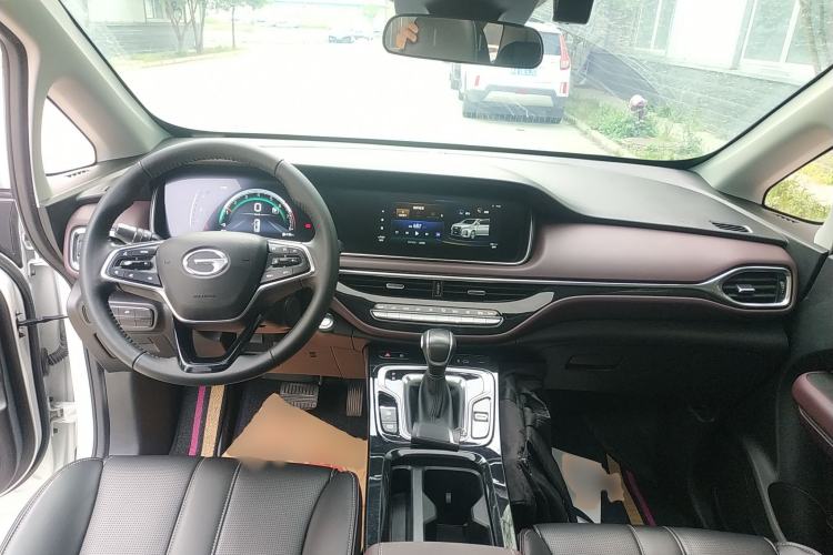 Used GAC Trumpchi M6 2023 PRO 270T DCT Luxury Edition Center Console