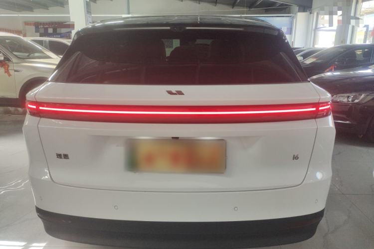 Used Li Auto i6 2025 Model Two-Wheel-Drive Standard Type
