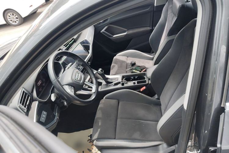 Used Audi Q3 2019 35 TFSI Advanced Dynamic Edition