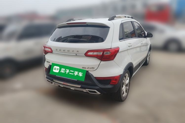 Used BAIC Senova X25 2015 1.5L manual Comfort trim level